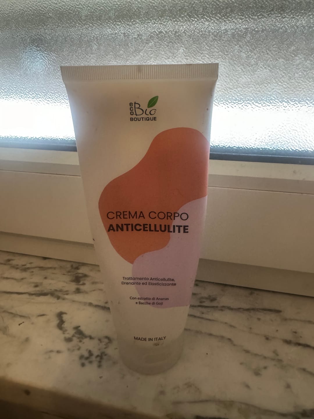 Customer photo review of Crema Corpo Anticellulite