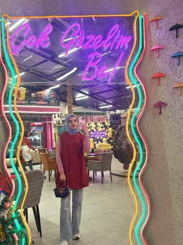 Customer photo review of Büzgülü Bordo Trenç Yelek