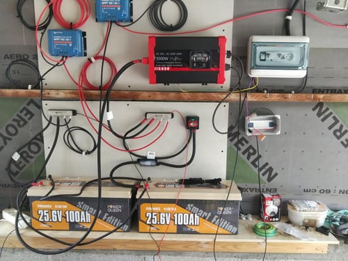 Customer photo review of Batterie LiFePO4 24V 100Ah de Power Queen avec Bluetooth Intelligent