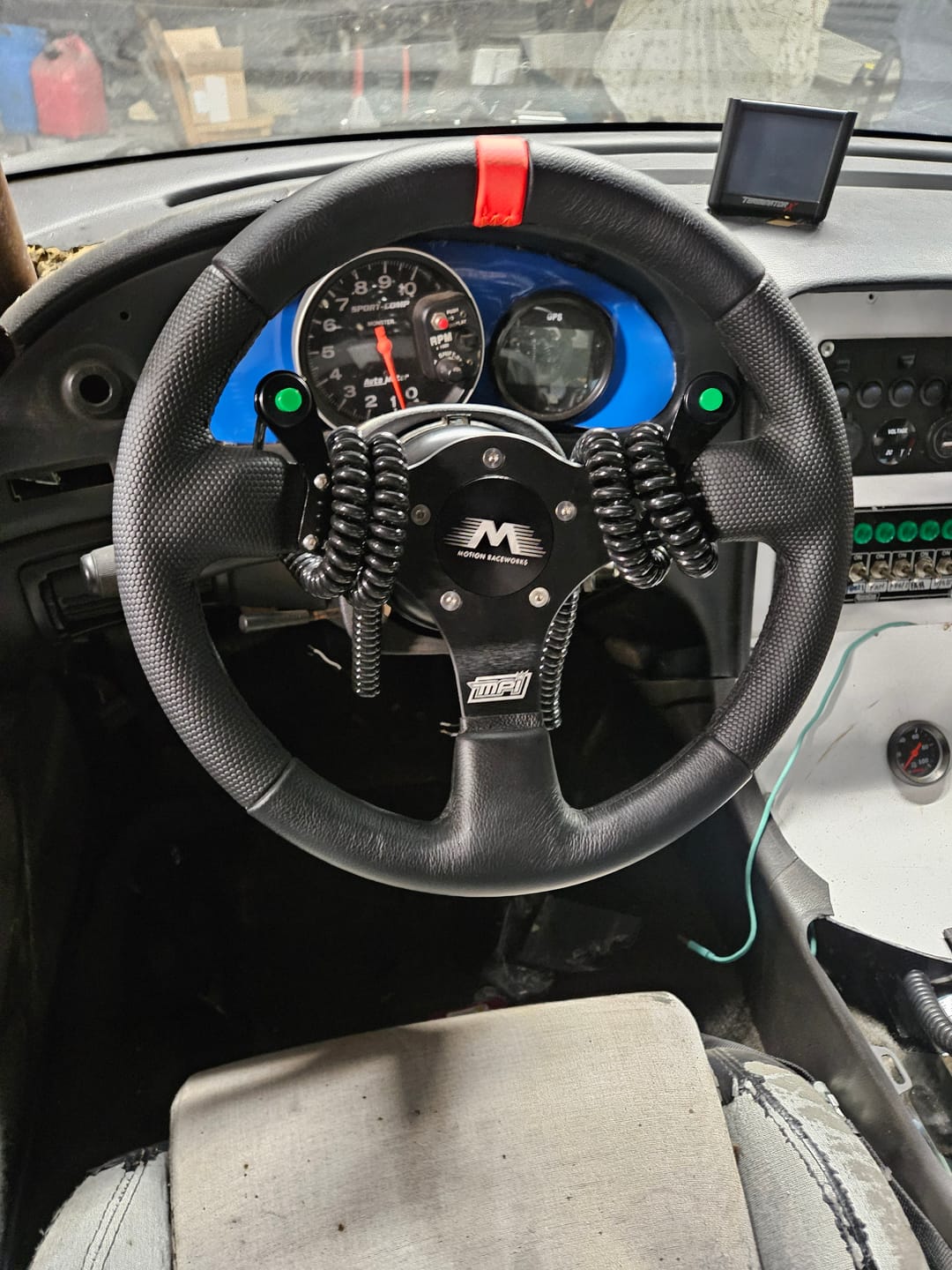 Customer photo review of Motion GM/Ford Bolt-On SFI Steering Quick Release Hub 5/6 Bolt Pattern 15-270
