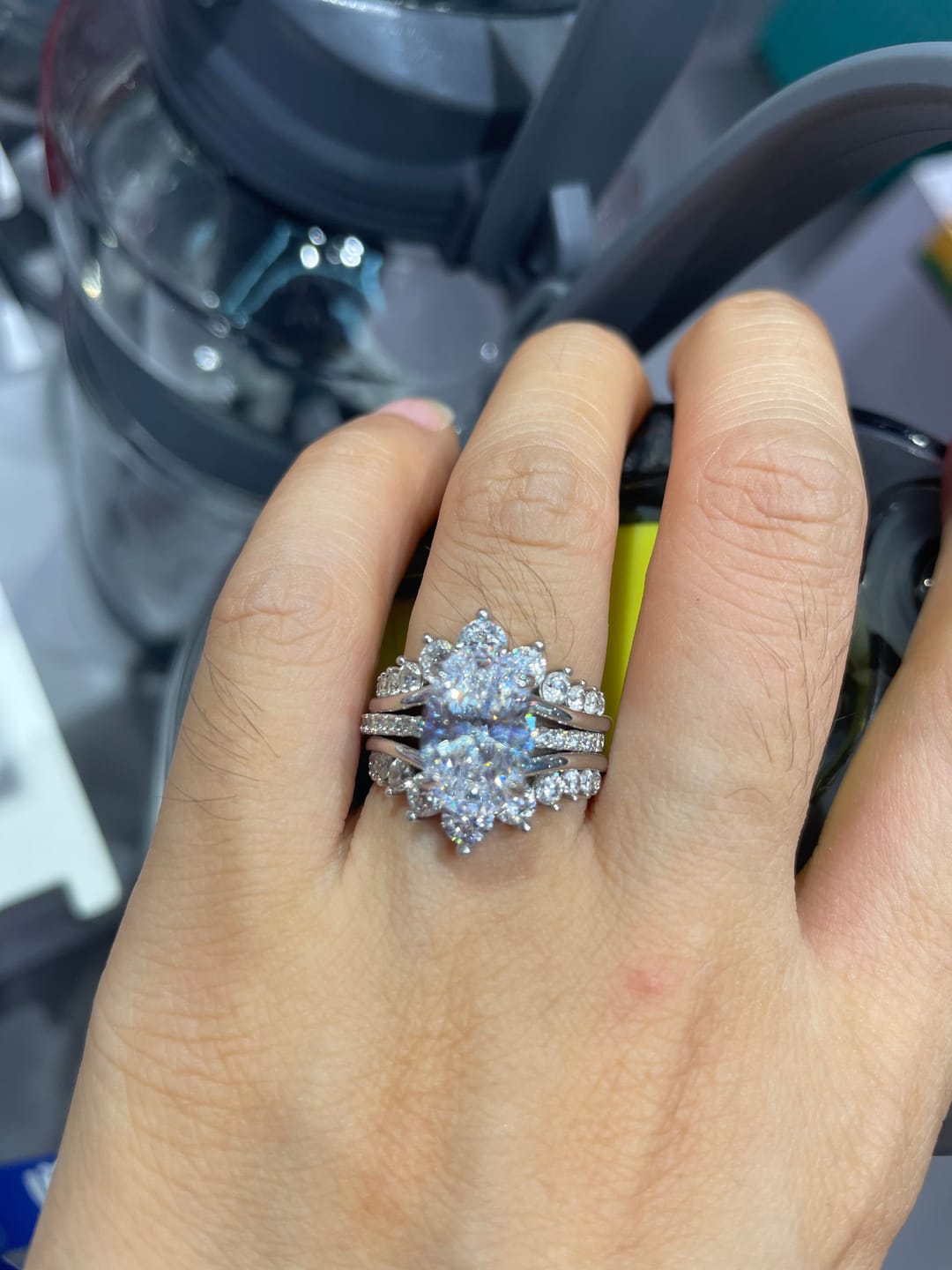 Customer photo review of Louily Exclusive 4.0Ct/5.0Ct Oval Cut Wedding Ring Set With Jacket Wedding Band