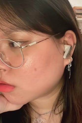 Customer photo review of Flower Earring Set