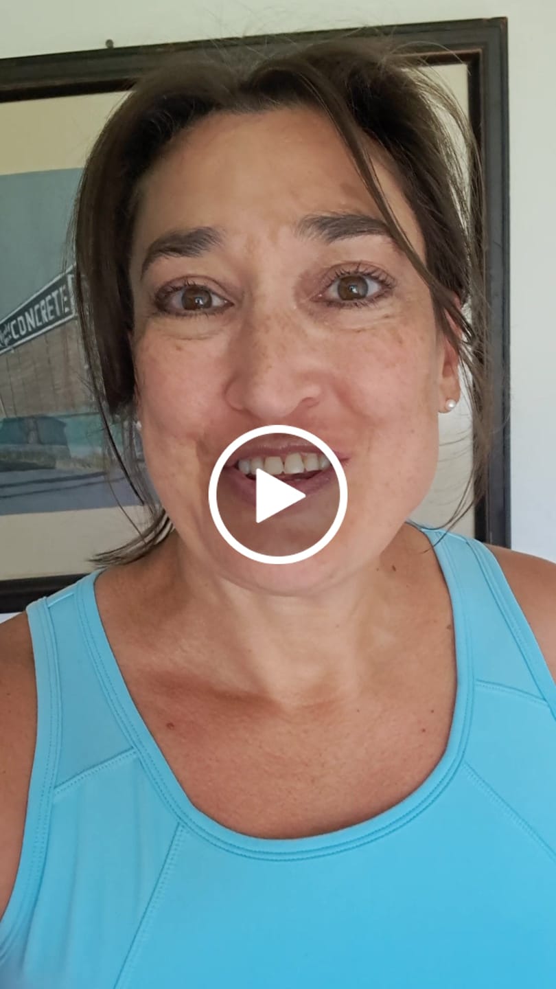 Customer video review of Anti-Muffin-Top Flowy Tank Top