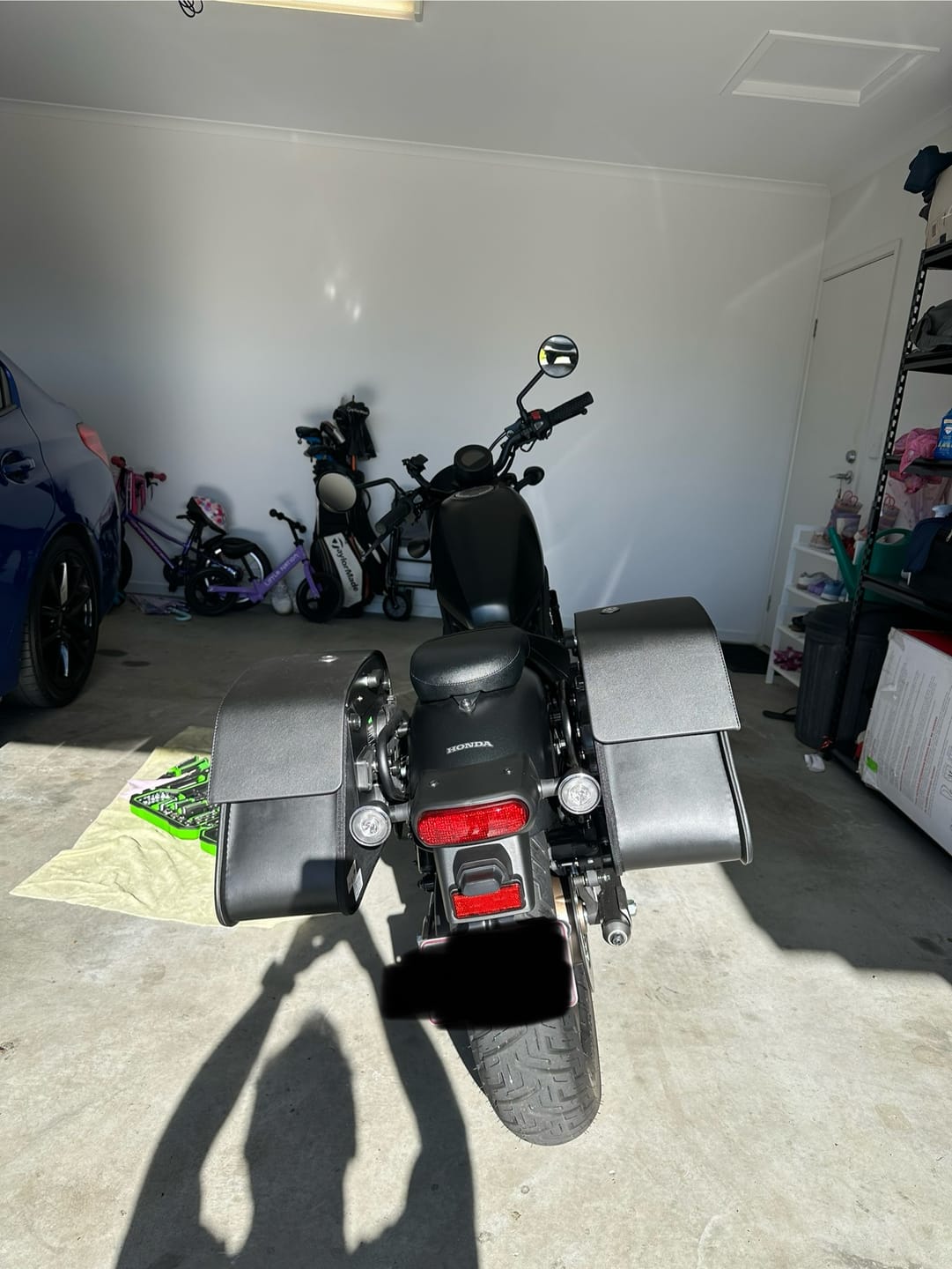 Customer photo review of 28L - Baelor Medium Quick Mount Honda Rebel 500 Motorcycle Saddlebags