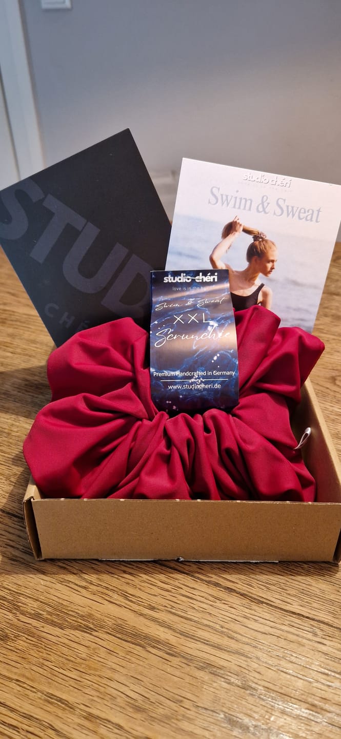 Customer photo review of SWIM & SWEAT - Scrunchie | Wine