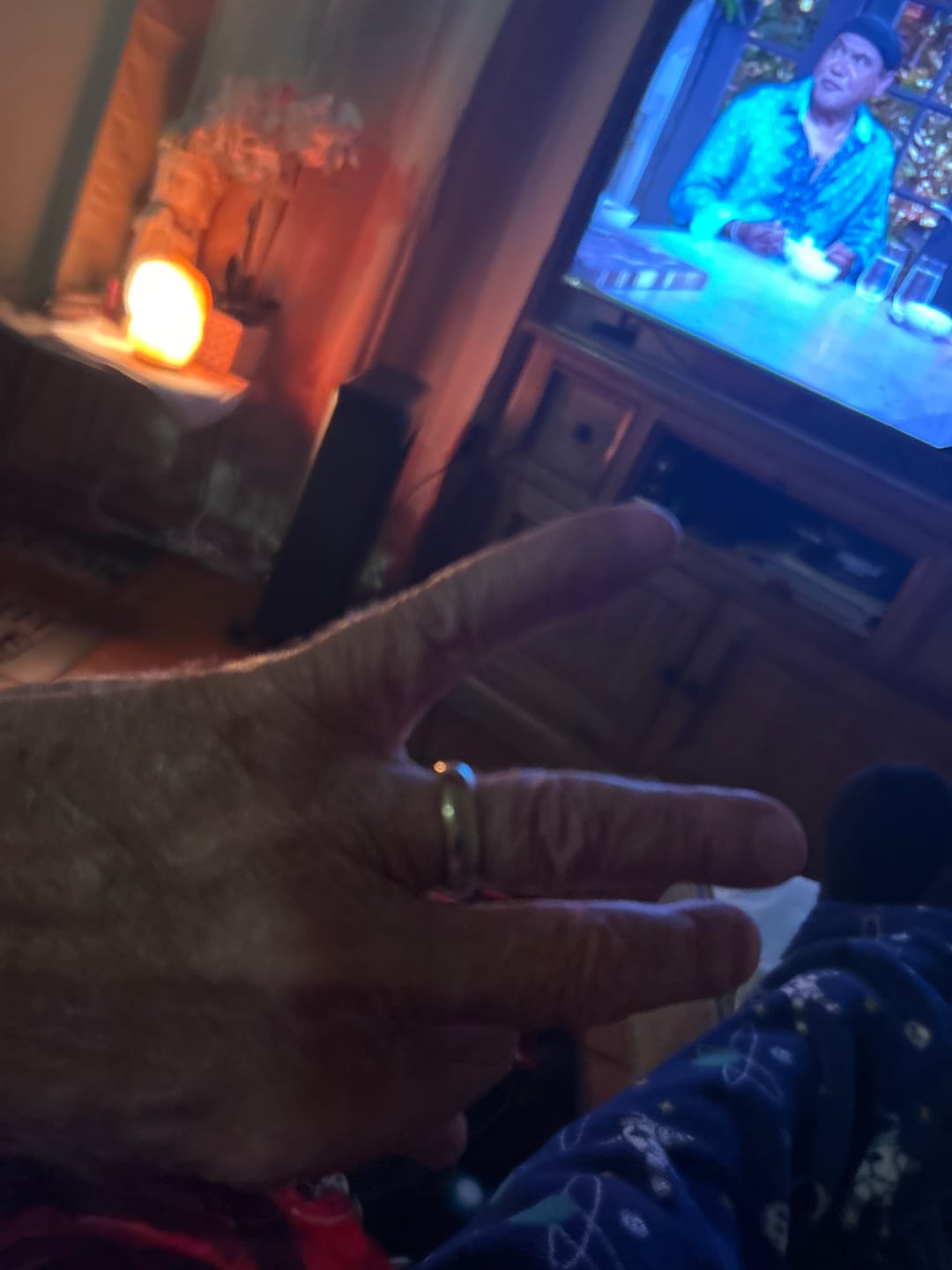 Customer photo review of High Polished Classic Comfort Fit Wedding Band