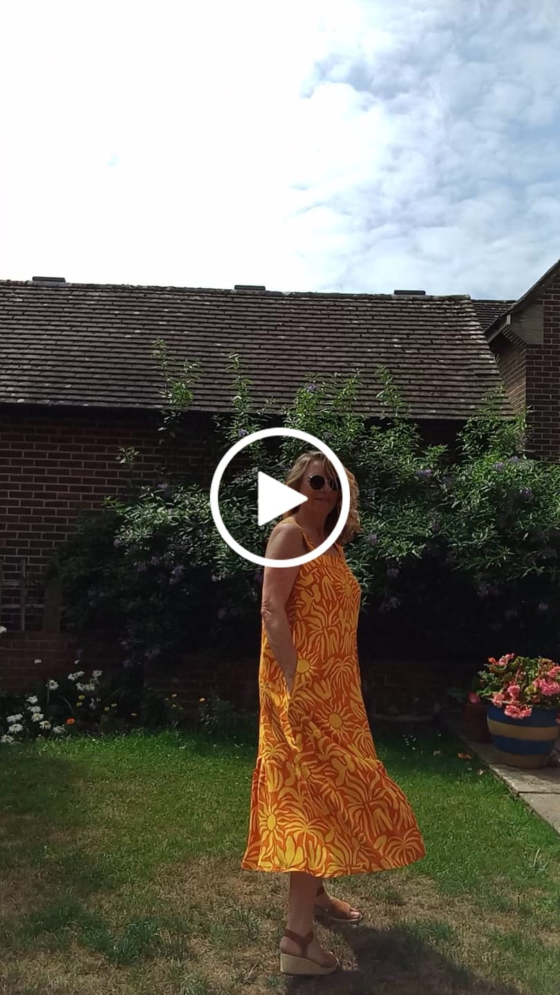 Customer video review of Beach Bliss Viscose Poplin Fabric