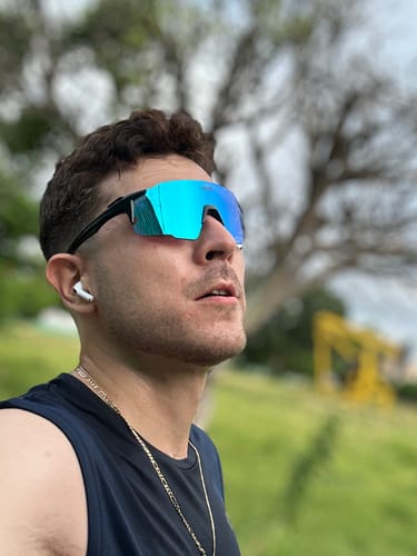 Customer photo review of Kapvoe X92 Sports Sunglasses