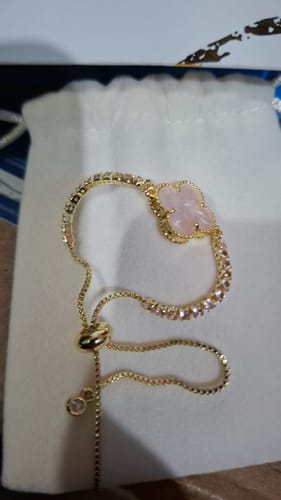 Customer photo review of Pulsera Trebol Cristal