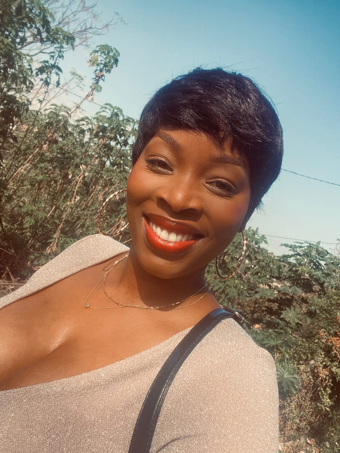 Customer photo review of Brazilian Pixie Wig - Straight