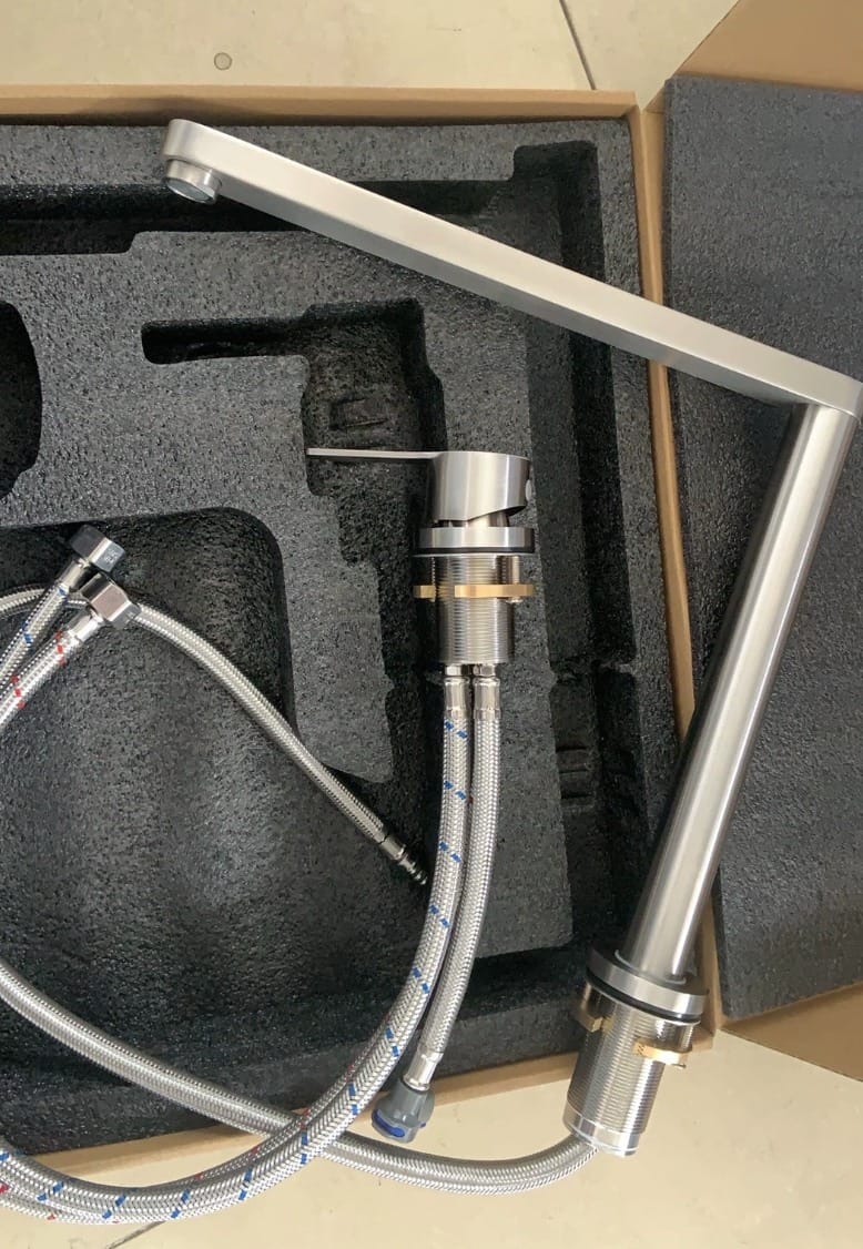 Customer photo review of Torneira para Cozinha Invisível Cromada 360° Sible