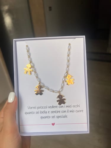 Customer photo review of Girocollo perline con bambini e incisione