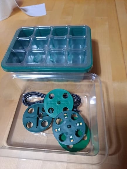 Customer photo review of GardenMate™ - Seed Starter Kit