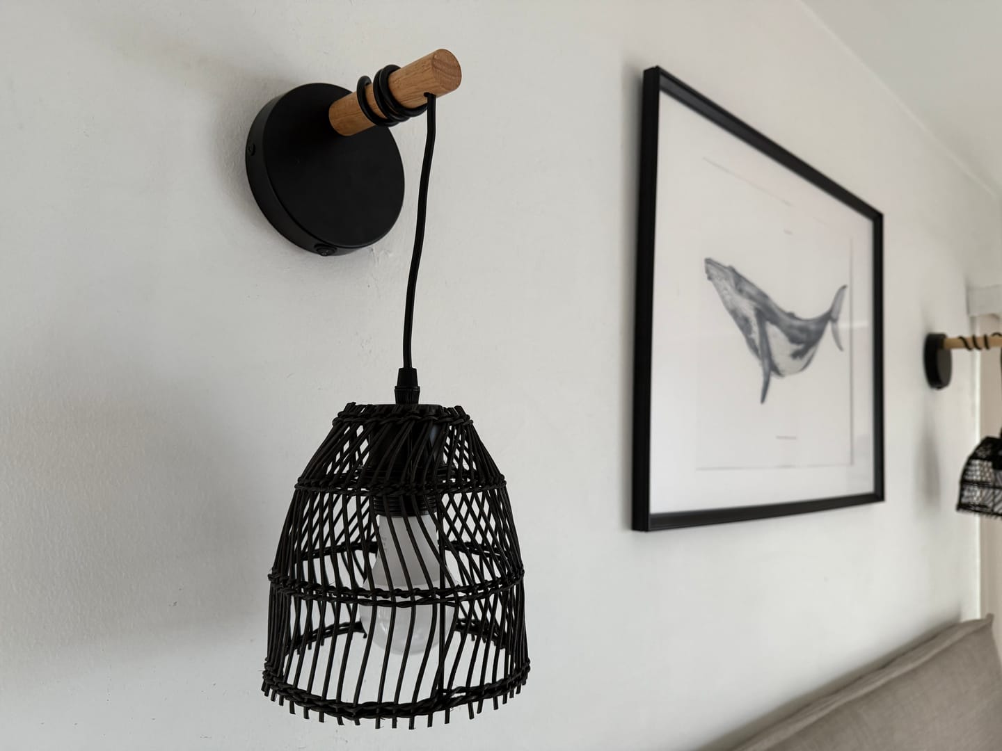 Customer photo review of Lámpara de Pared Sarah Negro
