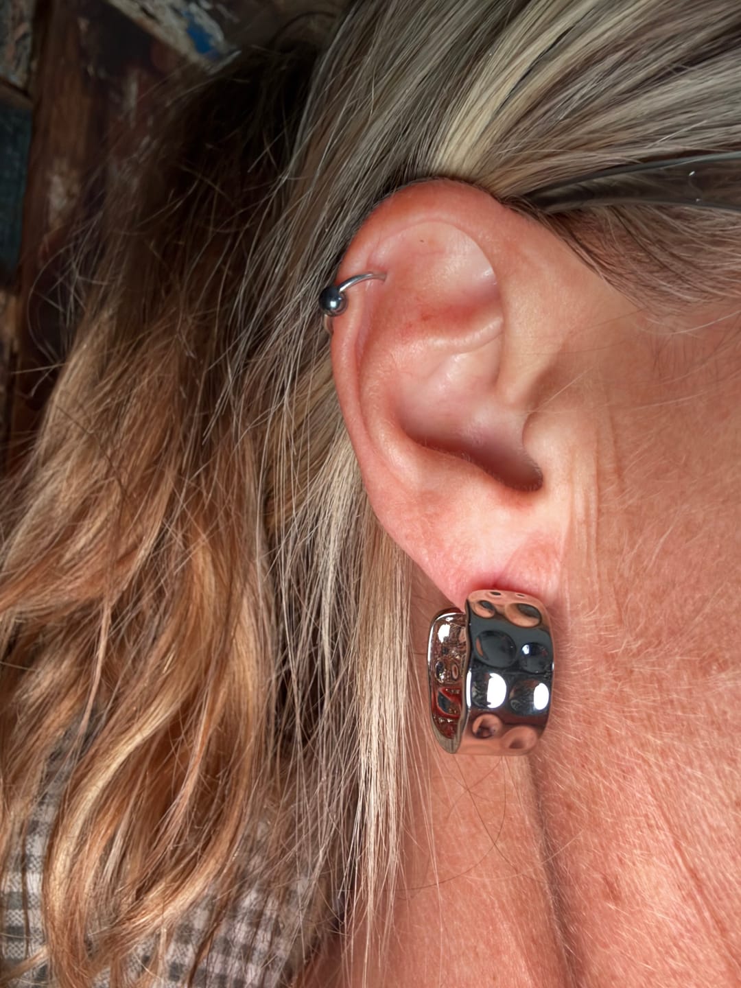 Customer photo review of Letty 18k White Gold Plated 21mm Half Hoop Earrings