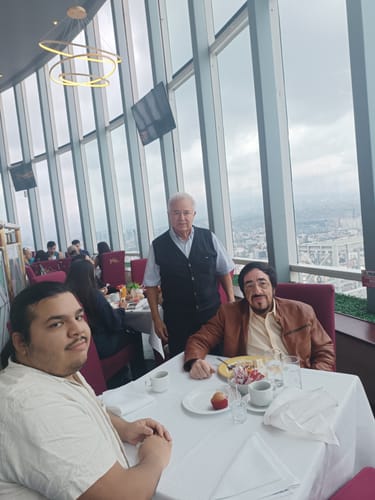 Customer photo review of Mes del Padre