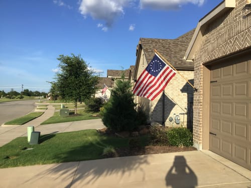Customer photo review of Non-Tangle Flagpole Spinners
