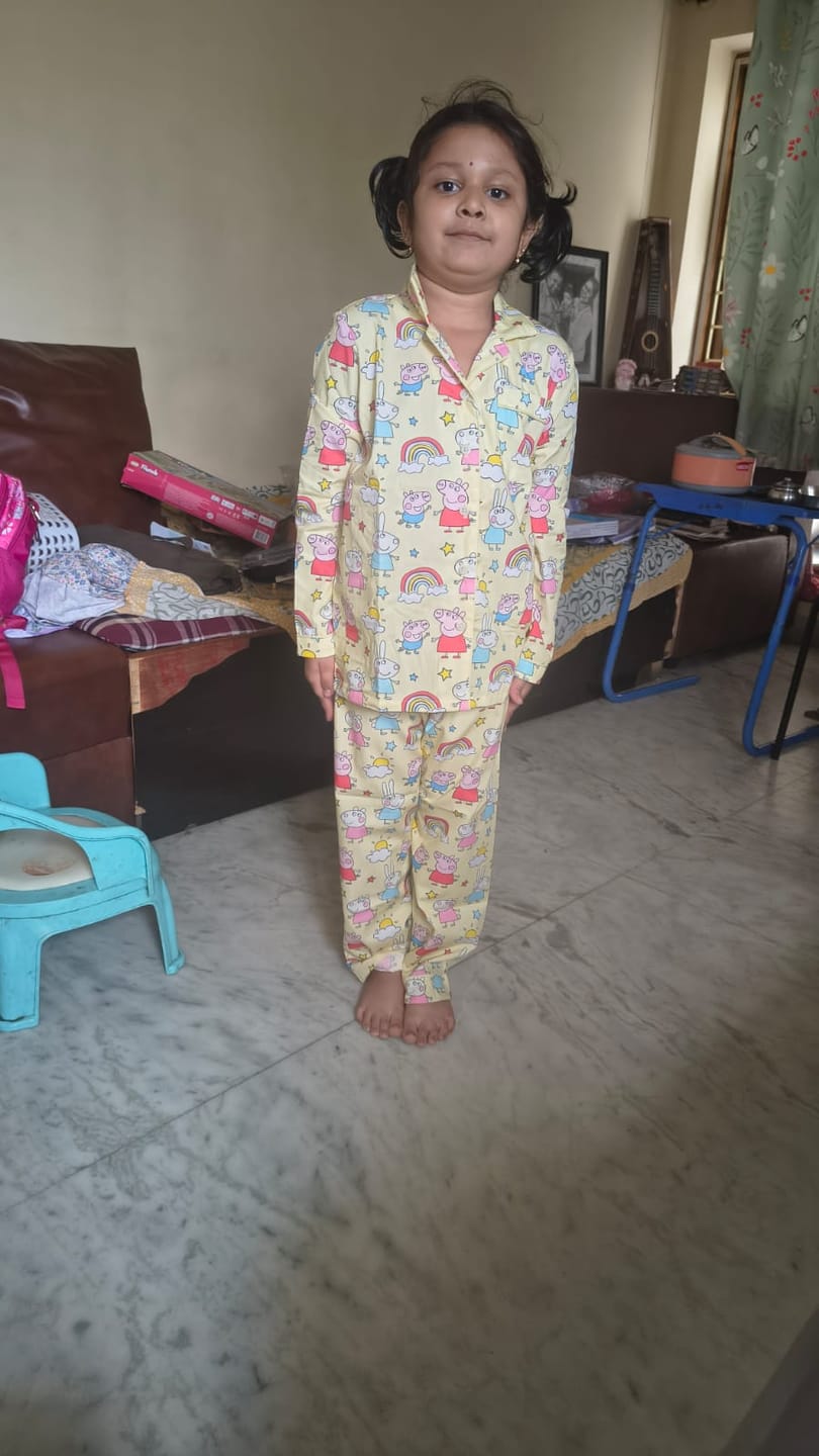 Customer photo review of Yellow Doodle Peppa Pig Night Suit