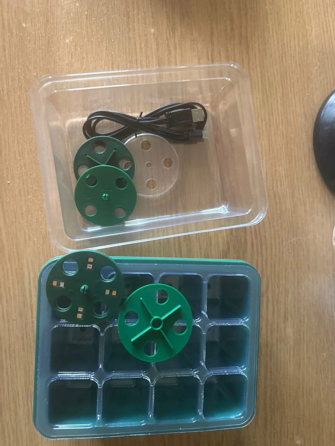 Customer photo review of GardenMate™ - Seed Starter Kit