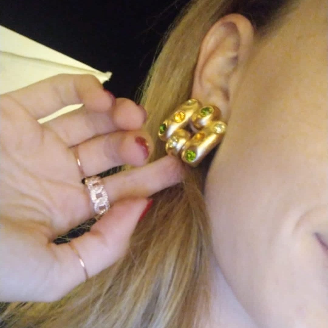 Customer photo review of Orecchini vintage VALENTINO disco