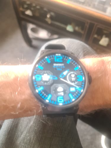 Customer photo review of ZE™ Pulse Smartwatch | Expansive Display, Real Time Health and BP Monitoring