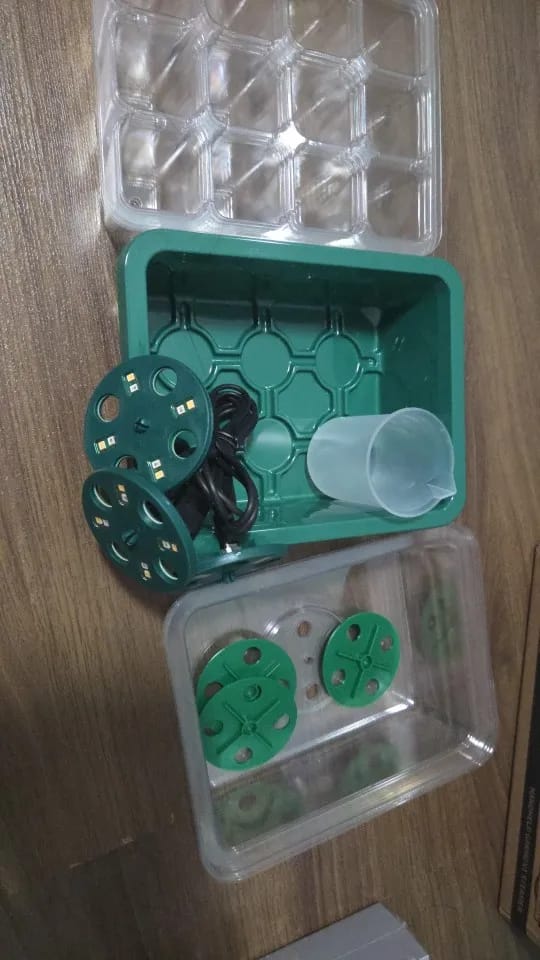 Customer photo review of GardenMate™ - Seed Starter Kit