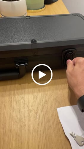 Customer video review of Poker Chips Set Skyline Tournament 500