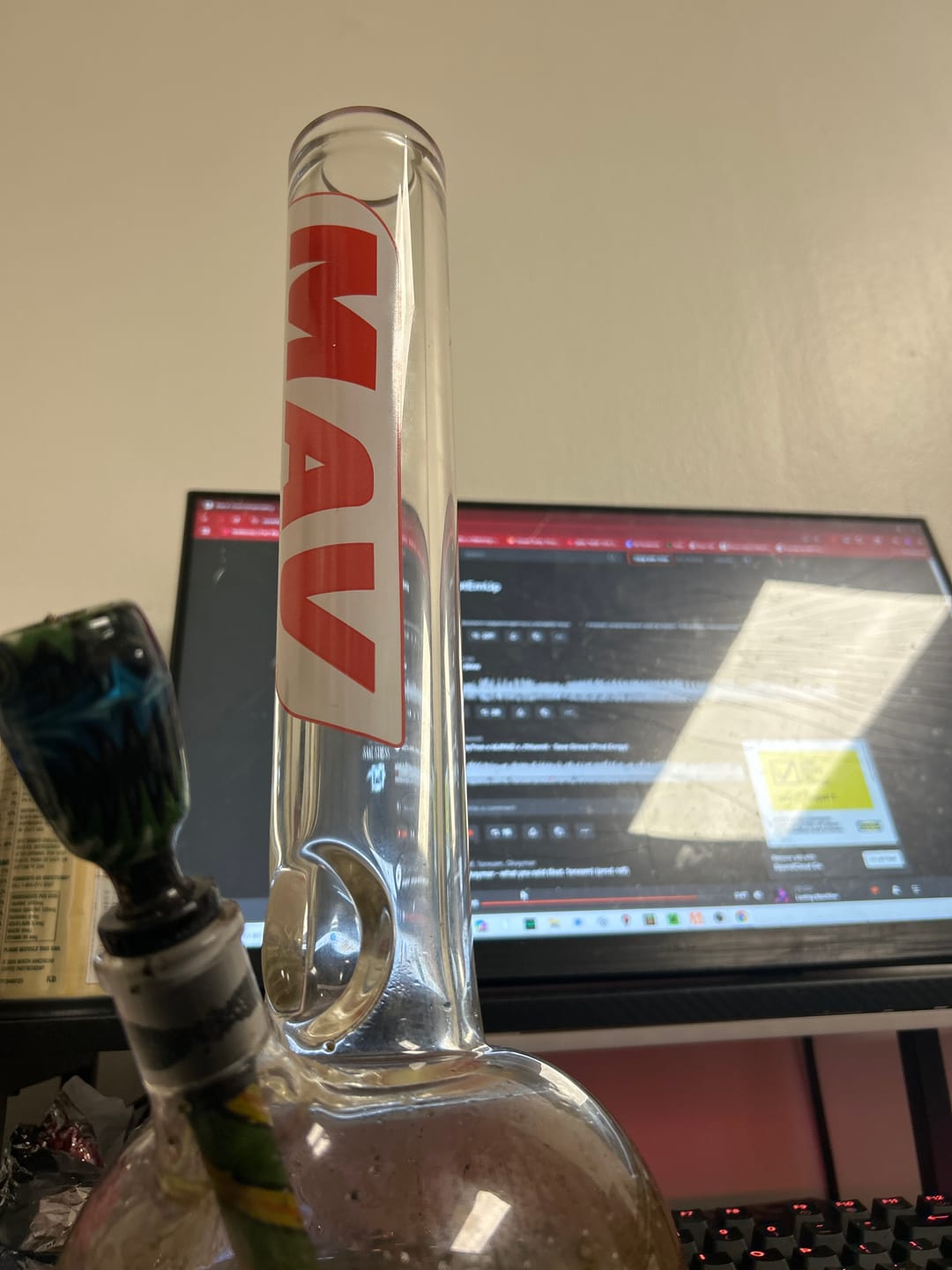 Customer photo review of 16" 9mm Old School Bubble Bottom Bong Retro Logo