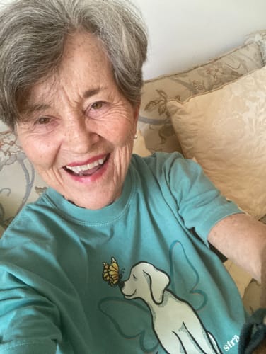 Kaye N. review of Wings Of Hope Dog & Butterfly Tee (Ivory, Blue Jean, Terracotta, Sea Foam) image 1 out of 1
