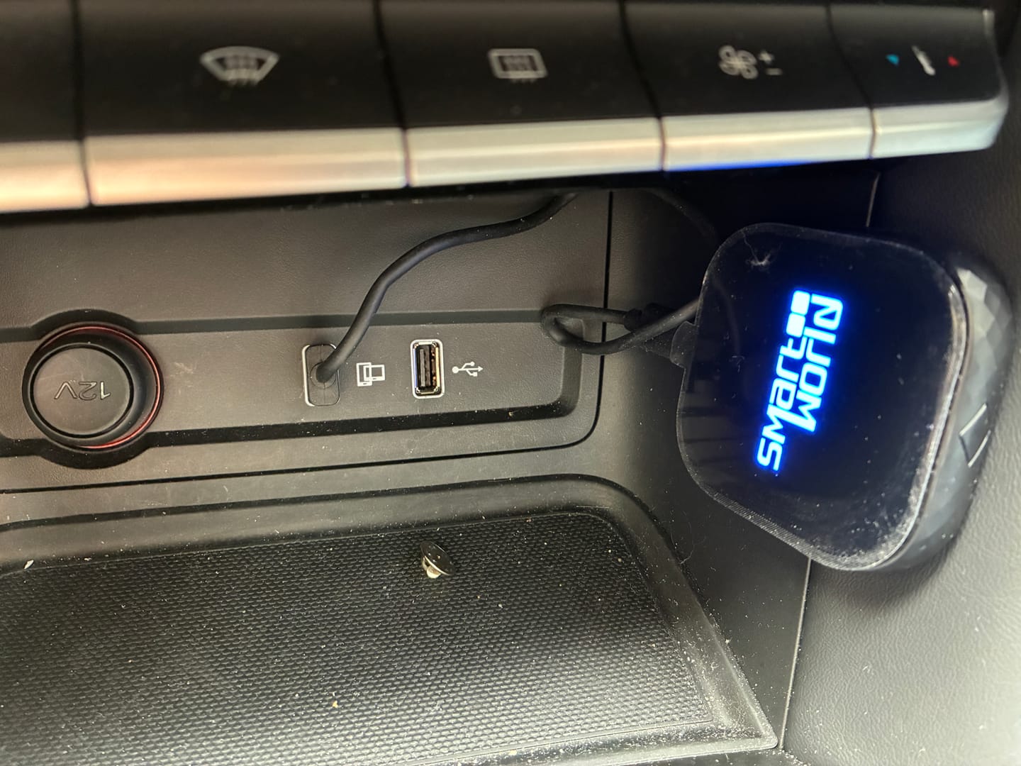 Customer photo review of Smart World Company CP wireless iPhone Apple Carplay adapter dongle 5GHz Wifi module