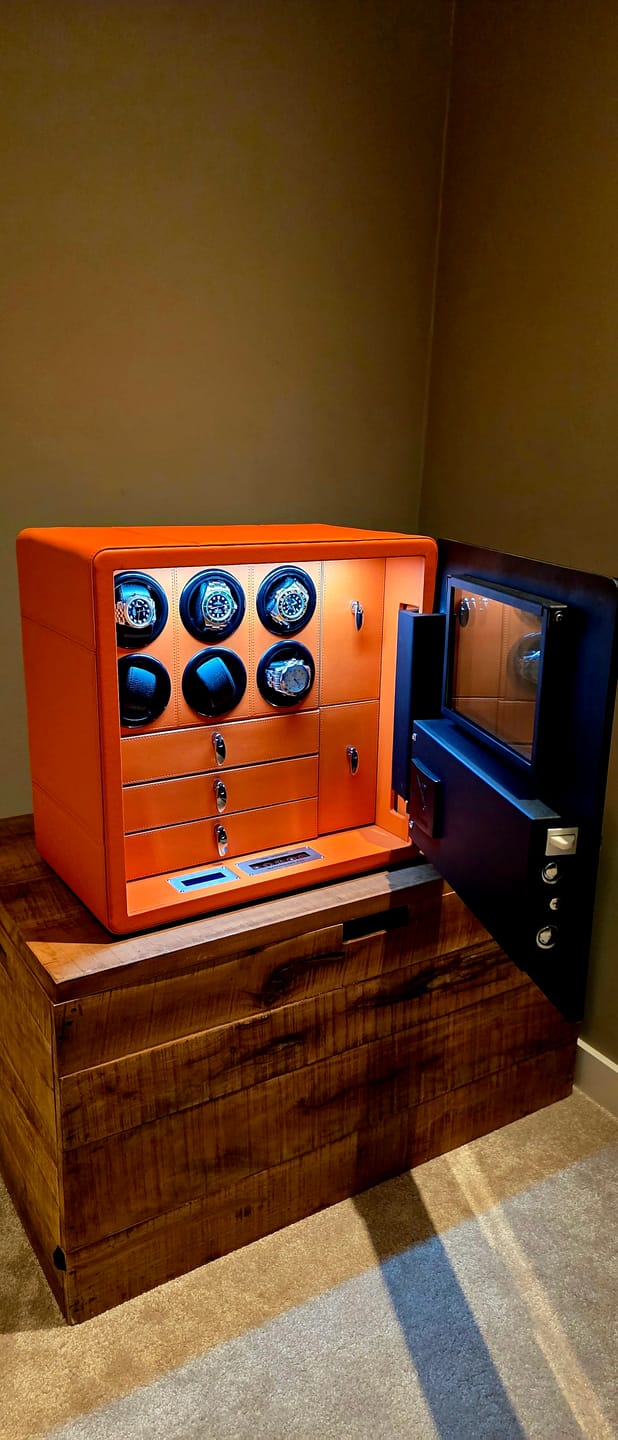 Customer photo review of WatchGuard Pro - Watch Winder Safe Box