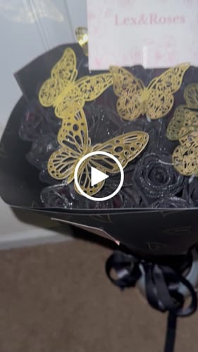 Customer video review of Glitter Black Rose Bouquet