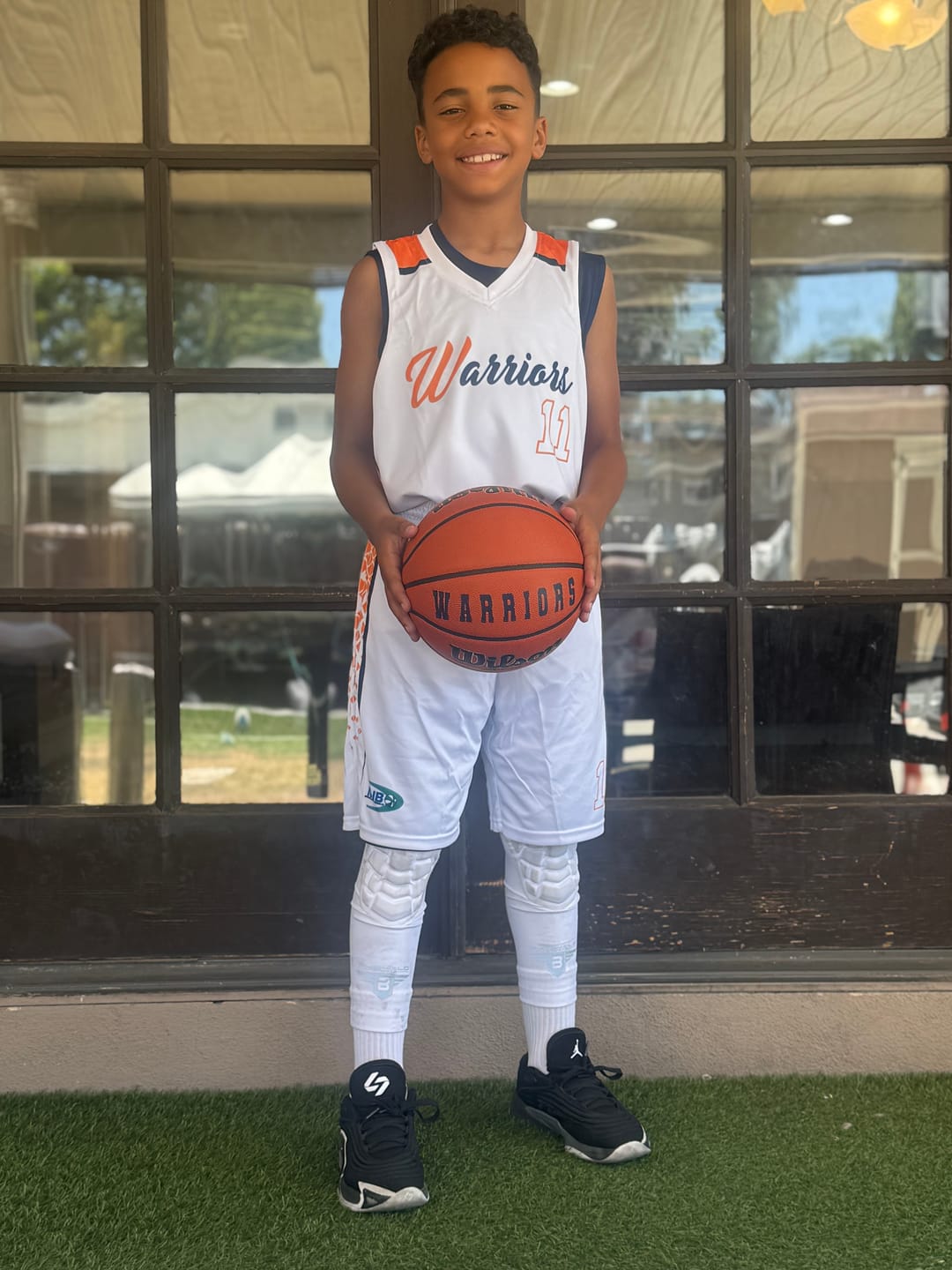 Customer photo review of Custom Navy White Side Gradient Patttern Double Side Sports Uniform Basketball Jersey