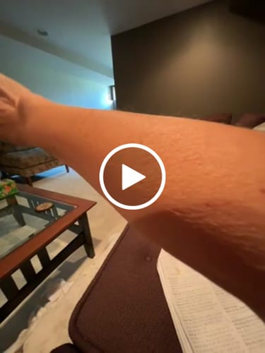 Customer video review of Besque™ Magic Body Oil - 100ml