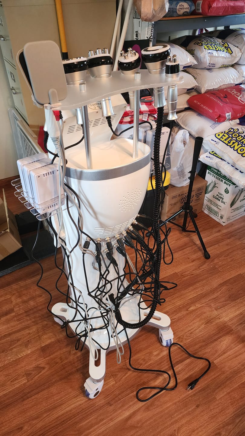 Customer photo review of Eris™ Lipo Cavitation Machine 9 in 1 Professional