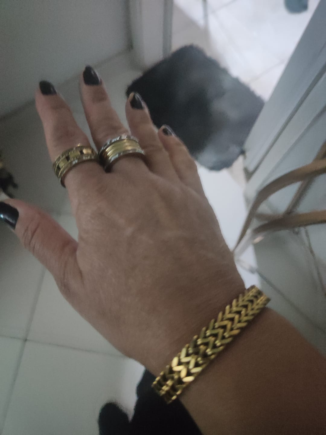 Customer photo review of Colar Corrente Pedra Onix Quadrada Banhado em Ouro 18K
