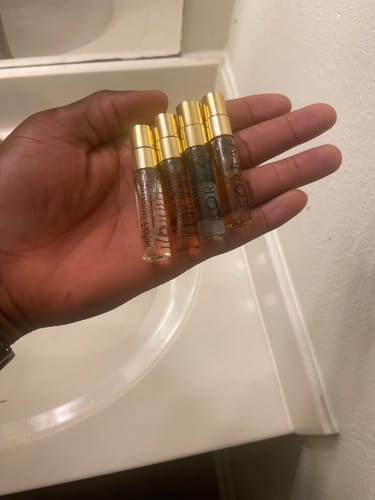 Customer photo review of Perfume Sample Set - 4 PCS