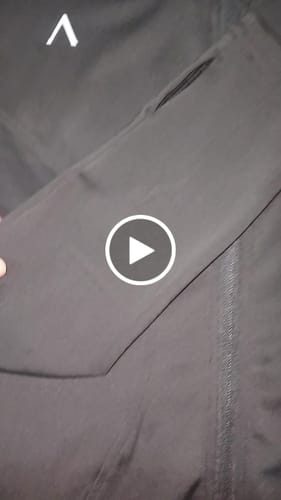 Customer video review of Fit Jacket | Compression | Negro