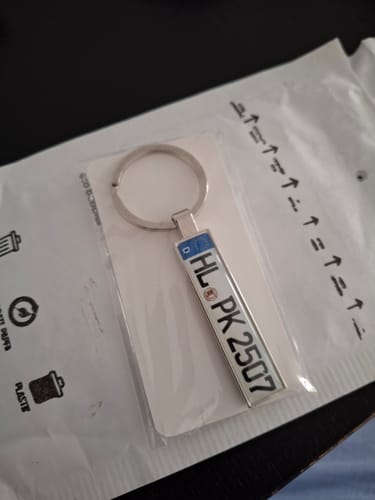 Customer photo review of Kennzeichen Schlüsselanhänger Mini Nummernschild Metall