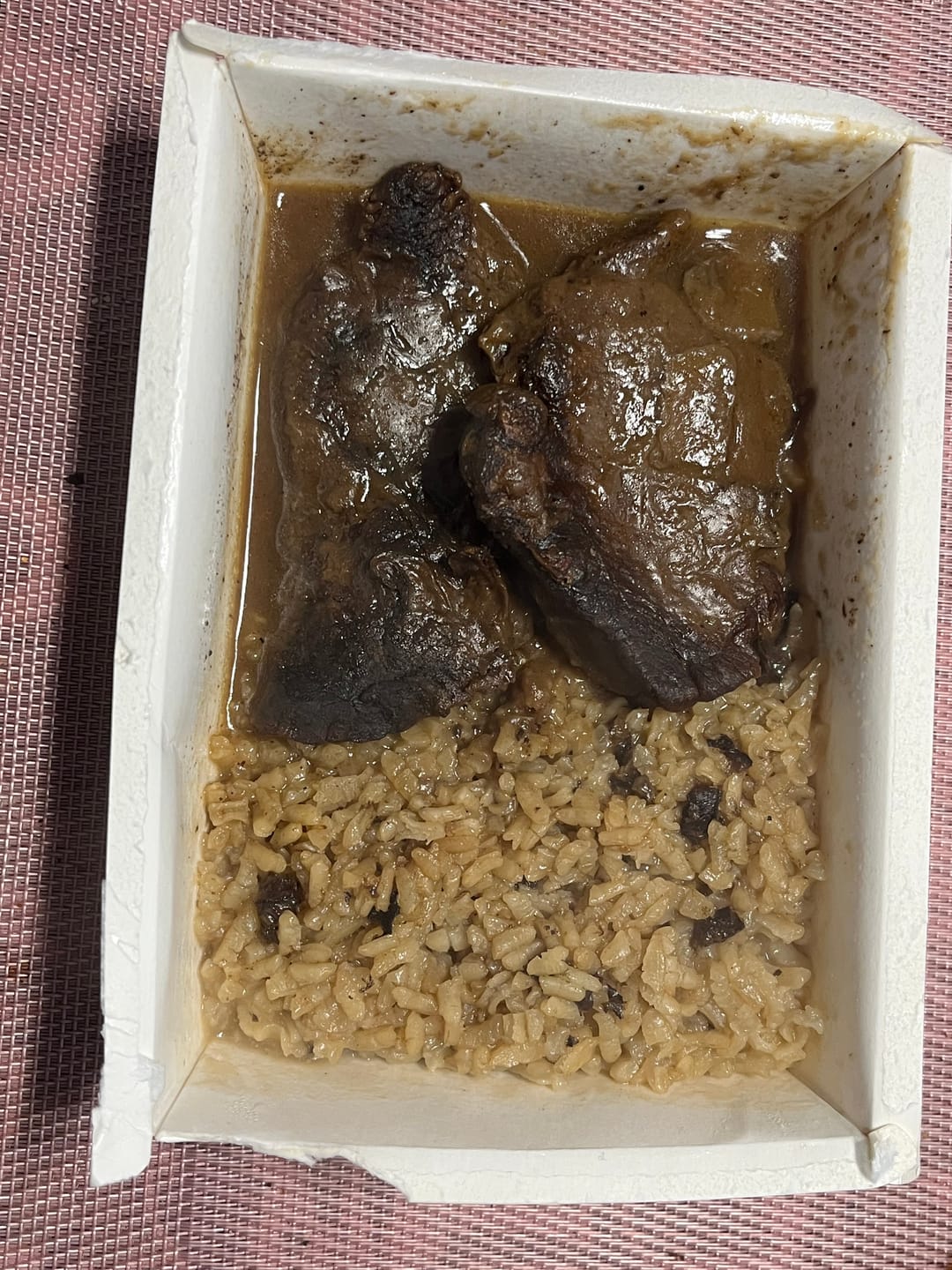 Customer photo review of Escalope de Filé Mignon ao Molho Madeira e Risoto de Funghi