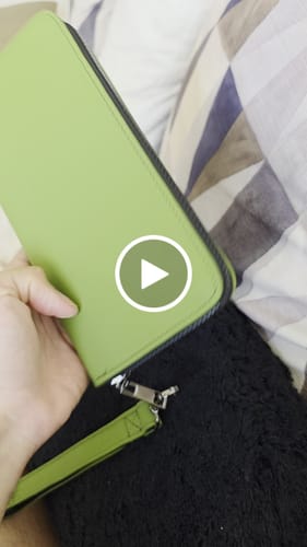 Alberto M. review of Cartera Sonora • Avocado image 1 out of 1