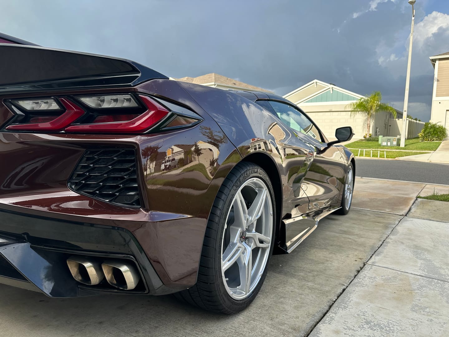Customer photo review of Chevrolet Corvette C8 3VM Side Skirts