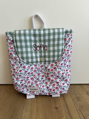 Customer photo review of Mochila infantil Carla