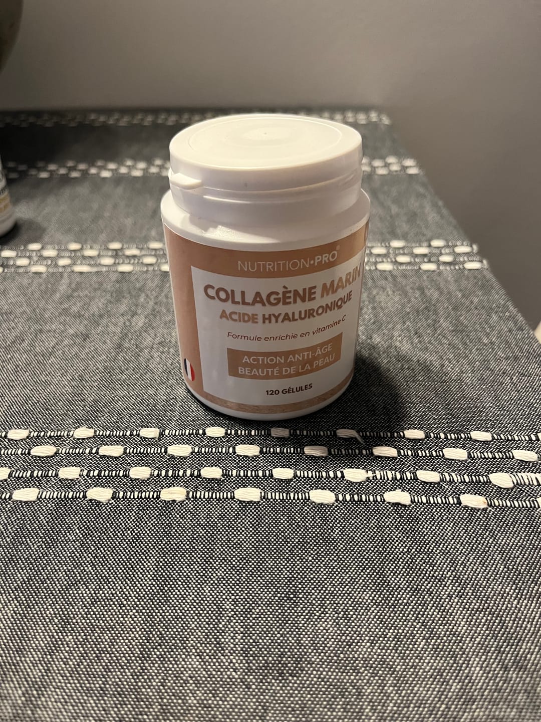 Customer photo review of COLLAGÈNE MARIN HYDROLYSÉ / ACIDE HYALURONIQUE - 120 GÉLULES