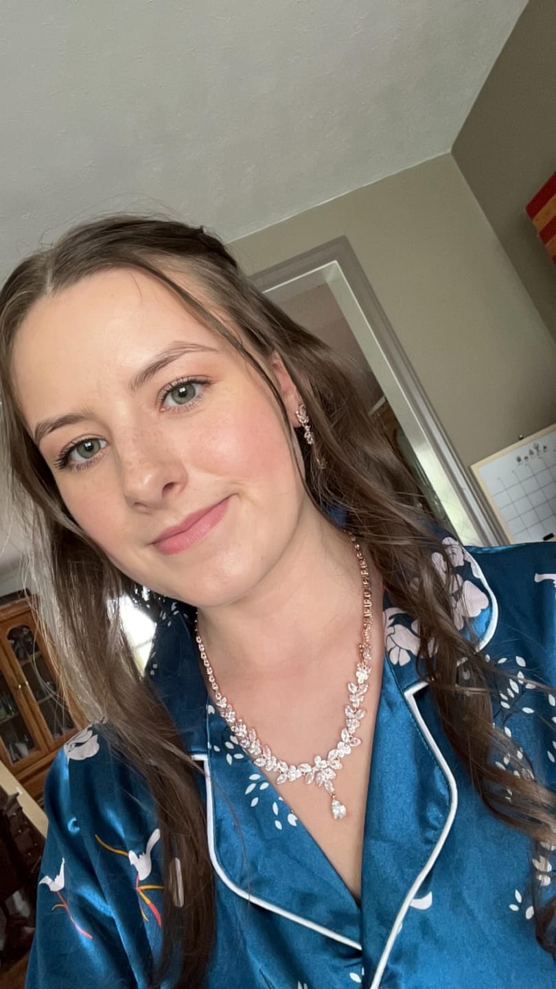 Customer photo review of Camilla Statement Jewelry Set