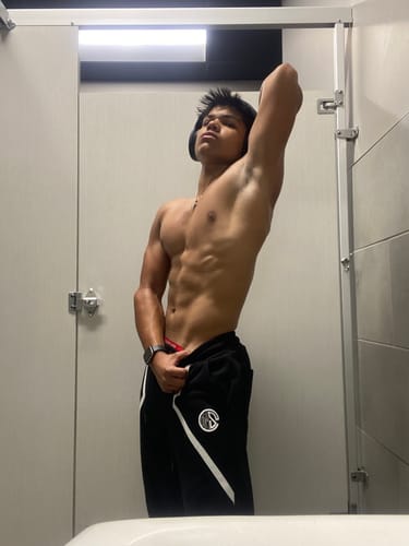 Customer photo review of Black Tech Pants