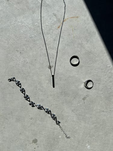 Customer photo review of Minimal Bar Necklace (V2) Silver