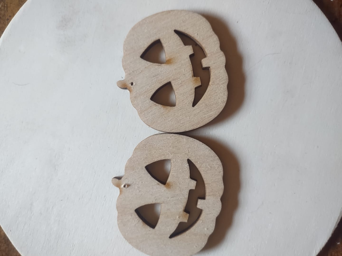 Customer photo review of Unfinished Wood Happy Pumpkin Shape - Craft - up to 46"