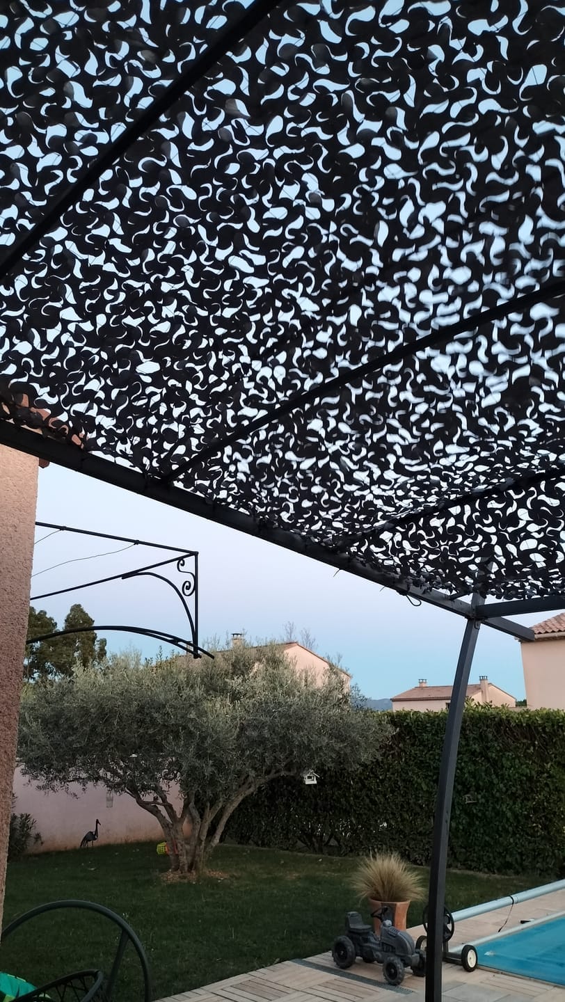 Customer photo review of Gray Camo Netting Sun Shade