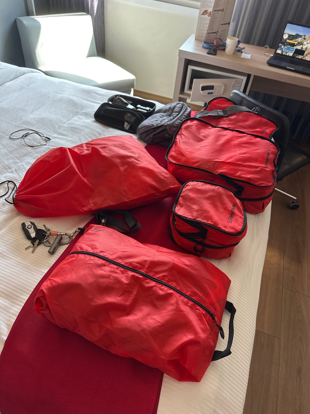 Customer photo review of Travel Packing Cubes - Ultimate Travel Packing Set